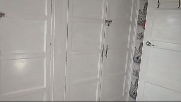 DIRTY TALKING COUGAR SLUT DEPSERATE FOR YOUR COCK
