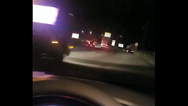 Fudeu com UBER sem camisinha volta para casa do corno manso – Professora casada, cheia de fogo na buceta, fica molhada com o uber e fode na rua mesmo traindo o marido corno.