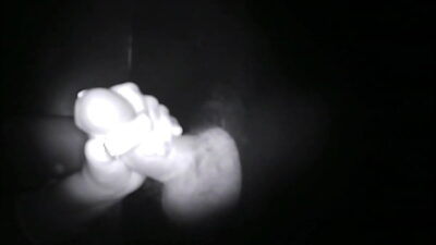 GLORY HOLE – CHUPANDO E FAZENDO ESTRANHO GOZAR NA CABINE (VIDEO COMPLETO NO RED – LINK NOS COMENTÁRIOS)