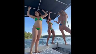 ORGIA EM ALTO MAR NA LACHA BUNDA GRANDE PEITUDAS REBOLANDO FUNK VAZADOS