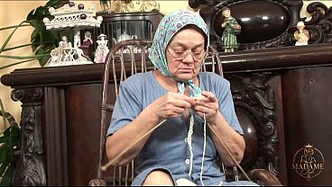 The Young Guy Couldn&rsquo;t Resist the Mysterious Old Woman
